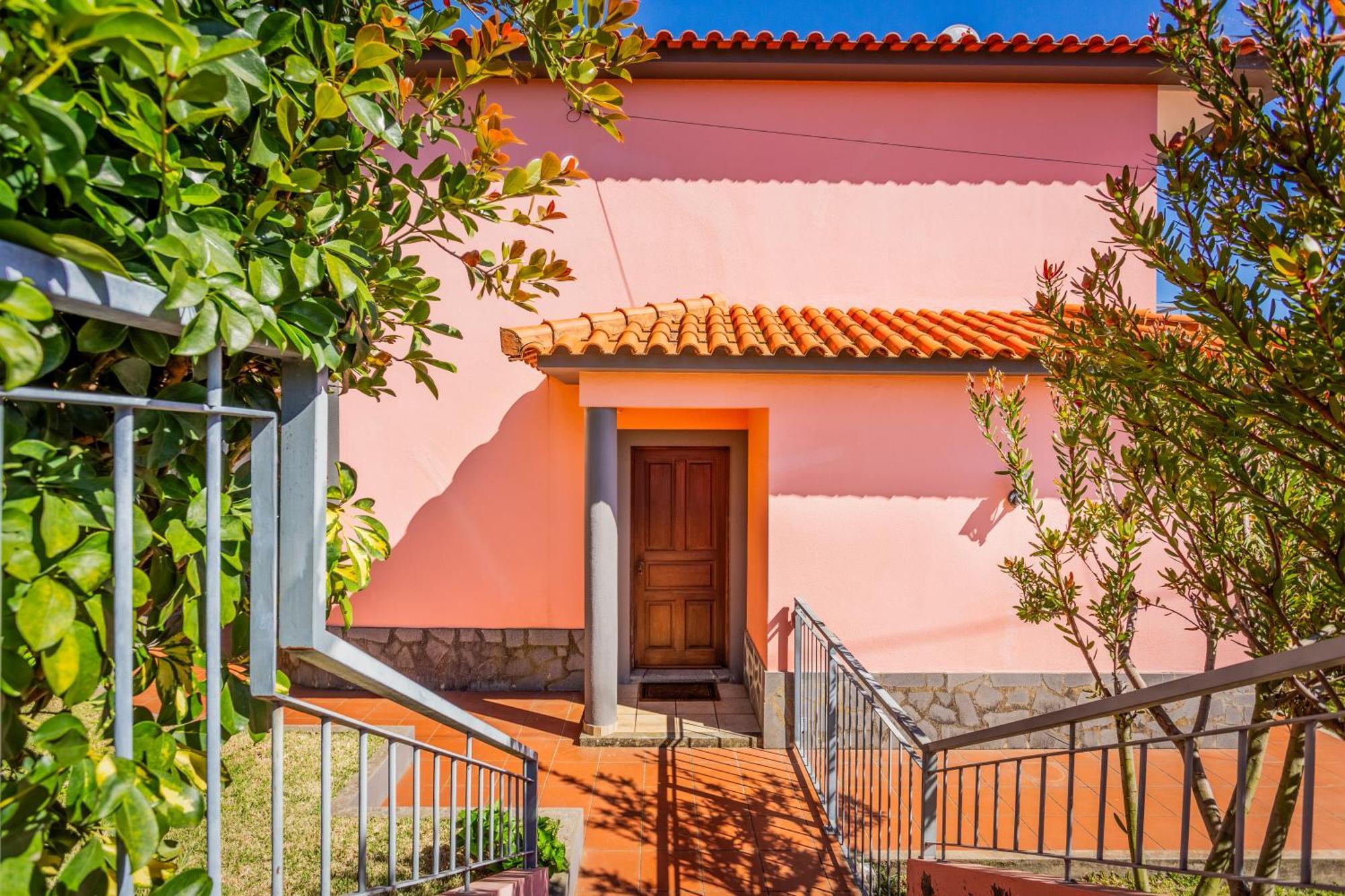 Tranquil Oasis: 3 Bedroom Sea View Villa With Lush Yard Funchal  Exterior photo